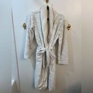 Stars Above Plush White Robe